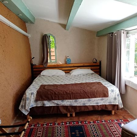L'Atelier Bed & Breakfast Saint-Maximin  Cameră foto