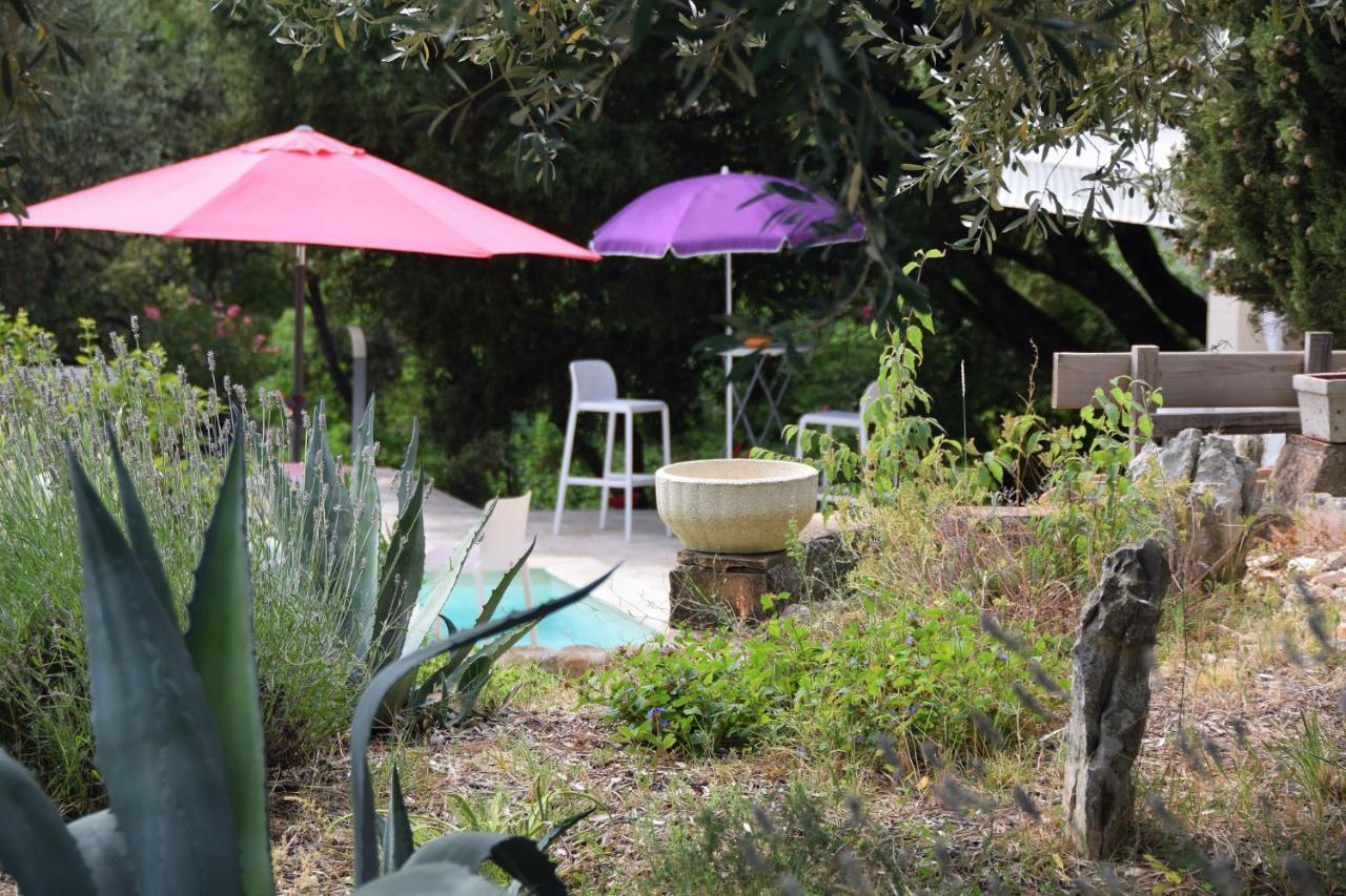 L'Atelier Bed & Breakfast Saint-Maximin  Exterior foto