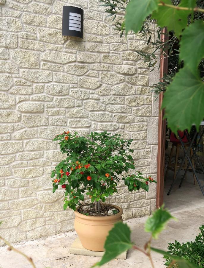 L'Atelier Bed & Breakfast Saint-Maximin  Exterior foto