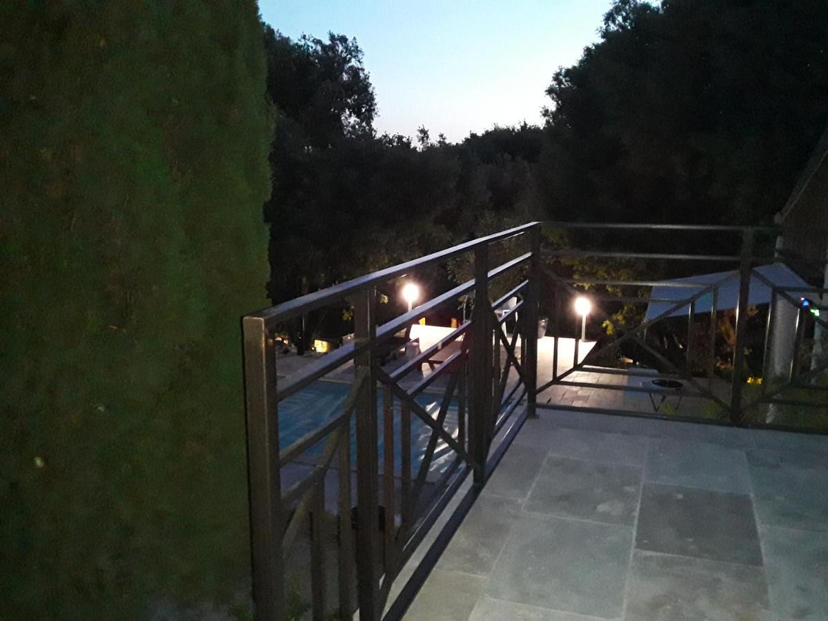 L'Atelier Bed & Breakfast Saint-Maximin  Exterior foto
